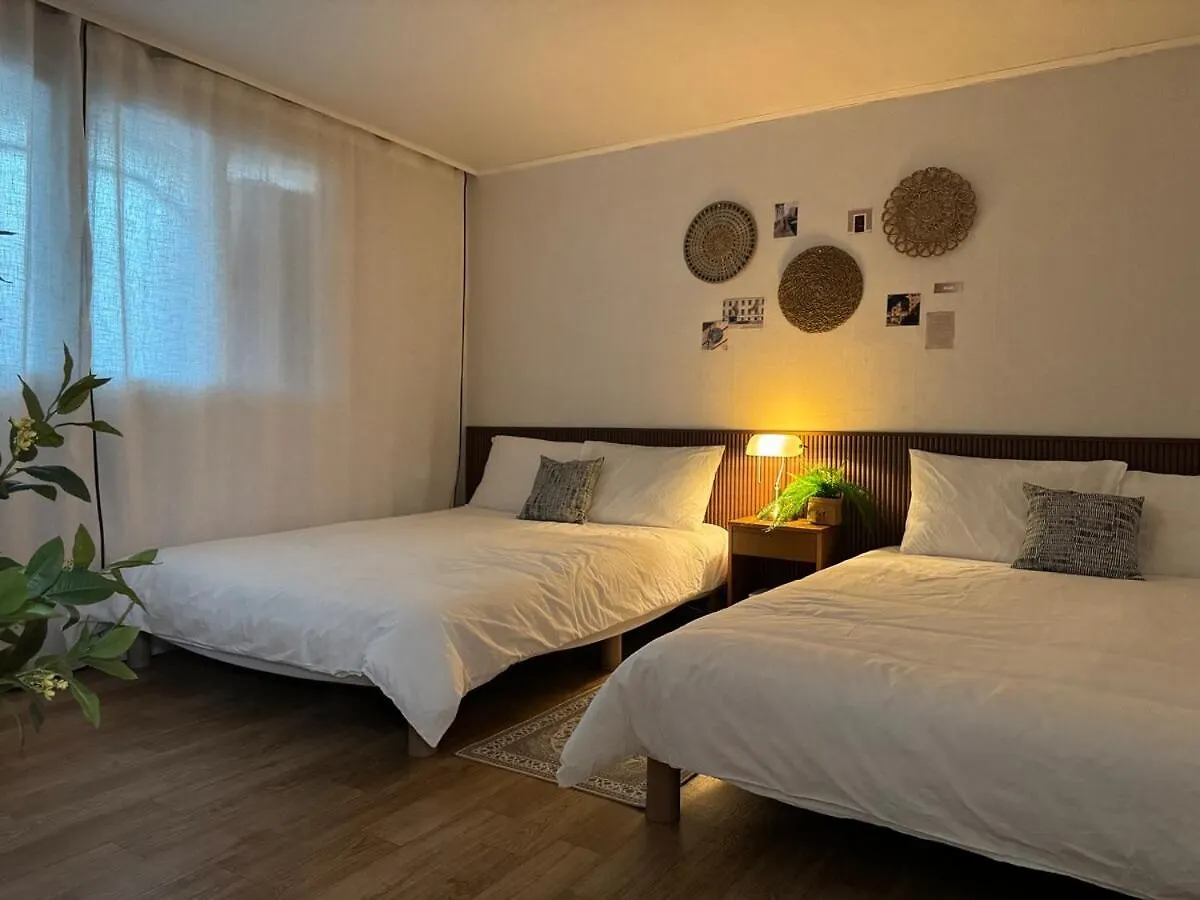 Seoul Cozy Haven Near Omokgyo Station Apartment
